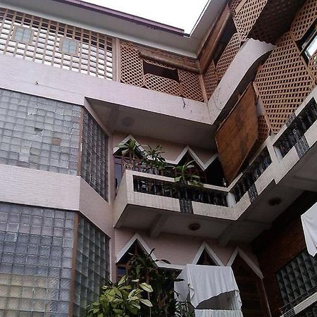 Kaung Lay Inn Yangon Exteriör bild