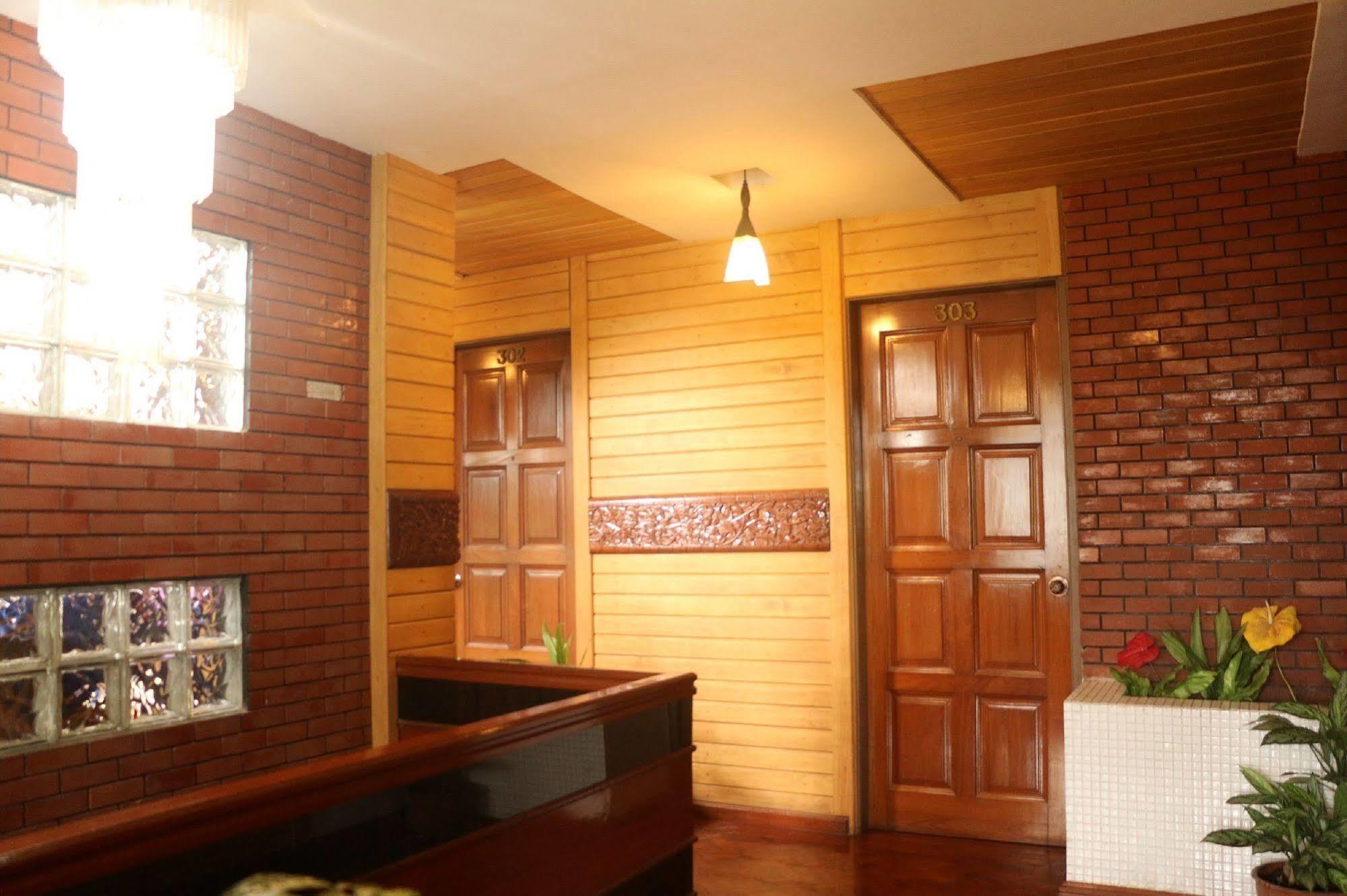 Kaung Lay Inn Yangon Exteriör bild